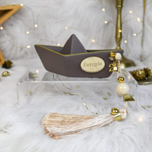 Royal Brown-Lucky Boat