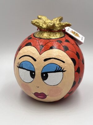 Alice Pomegranate – Queen